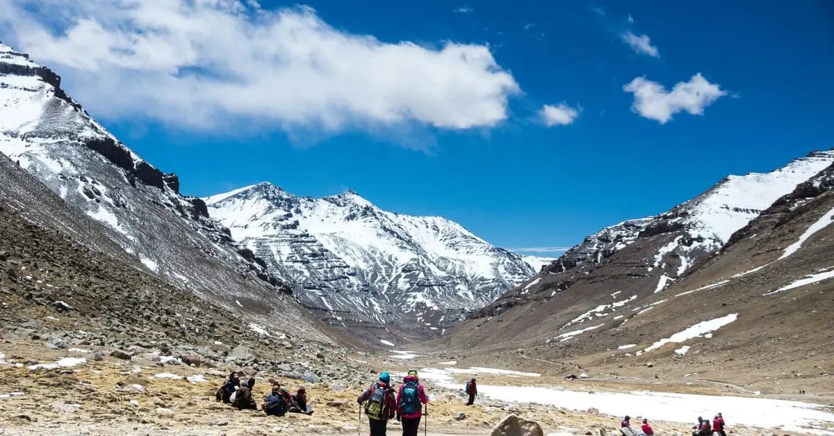 Tout Savoir sur le Trekking en Milieu Hostile